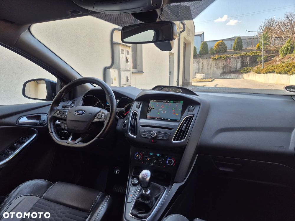 Ford Focus 2.0 TDCi ST mit Leder-Exclusiv-Paket - 21