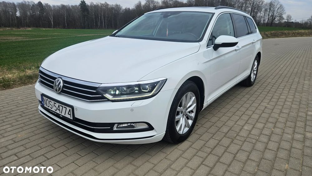 Volkswagen Passat - 2