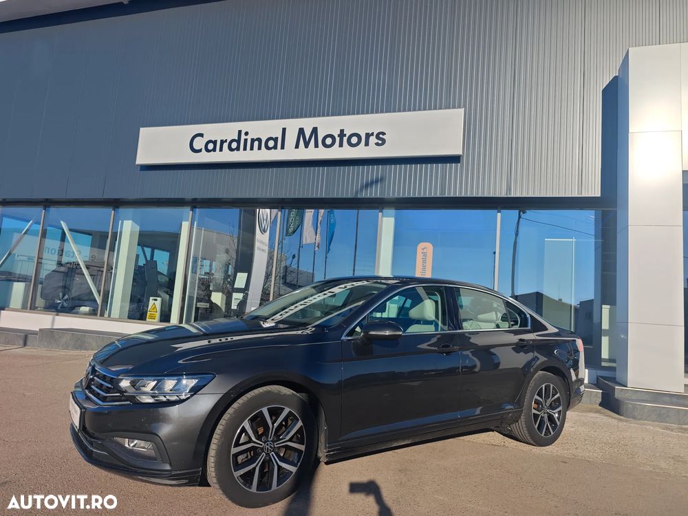 Volkswagen Passat - 4