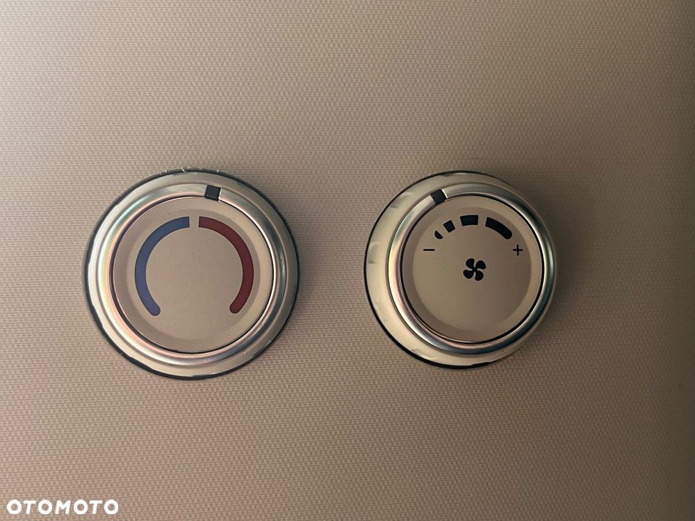 Peugeot Traveller Panama U10 2024r - 20