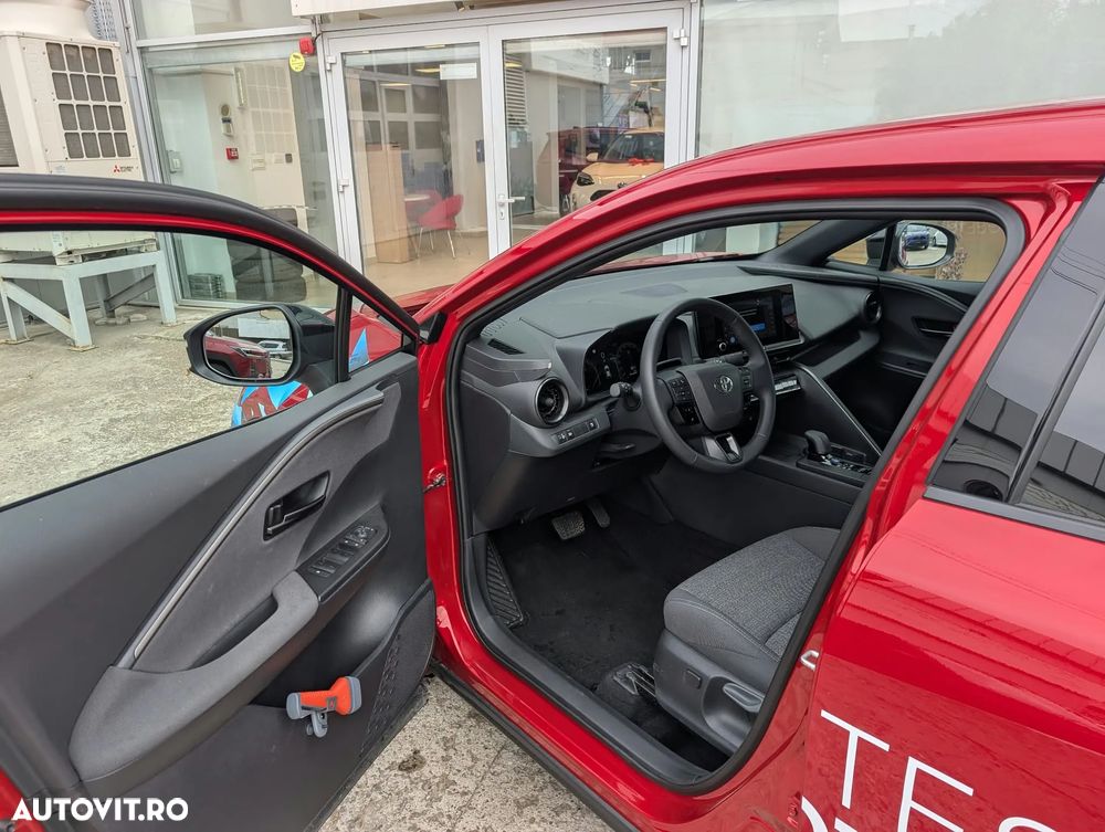 TOYOTA C-HR 2026 — imagine 16