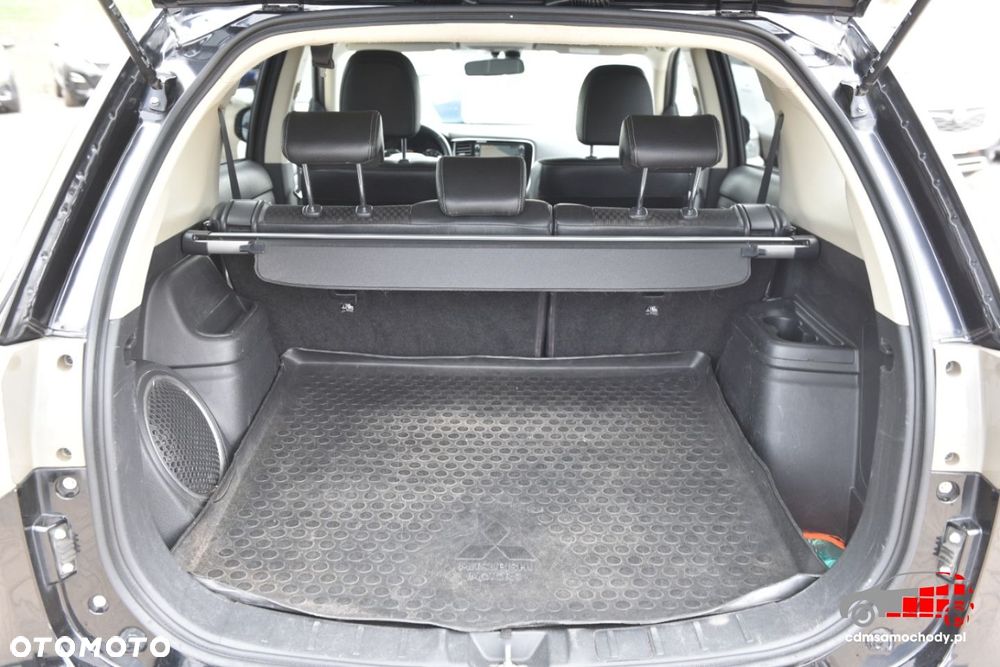 Mitsubishi Outlander - 17