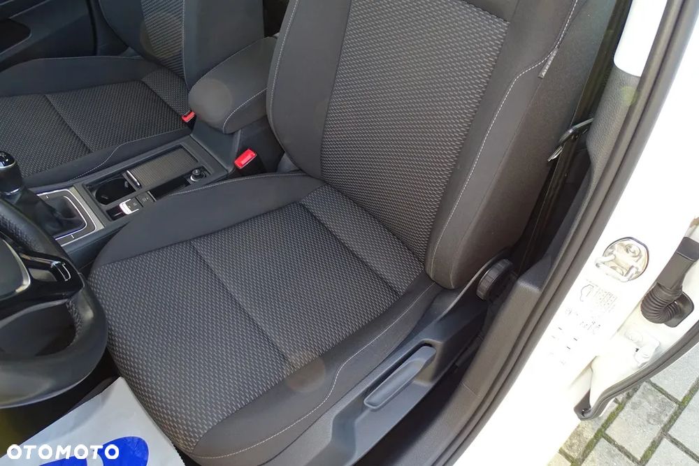 Volkswagen Golf VII 1.6 TDI BMT Trendline - 18