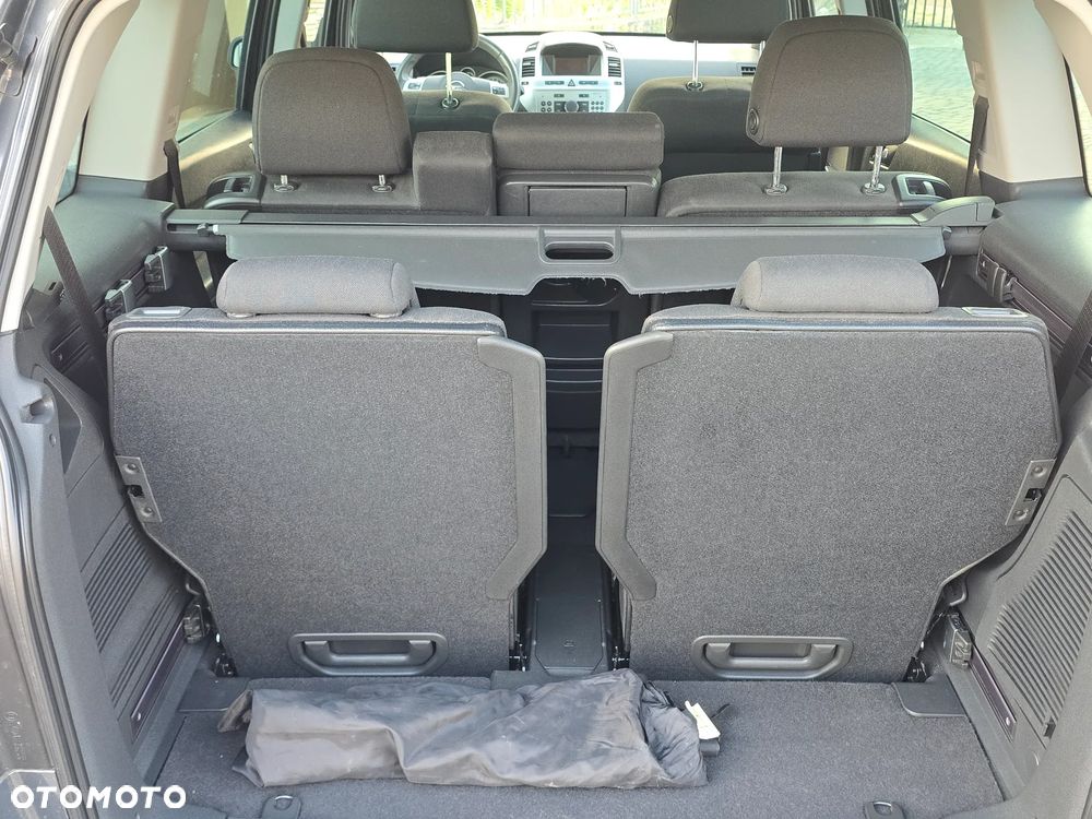 Opel Zafira 1.8 Selection - 17