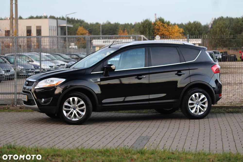Ford Kuga 2.0 TDCi 2x4 Titanium - 4