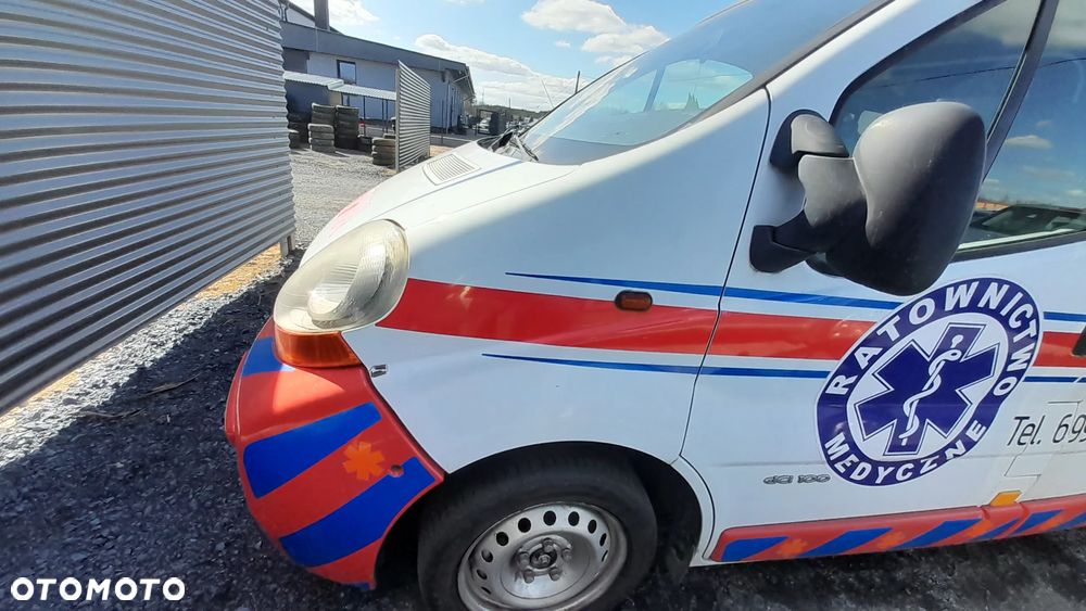 RENAULT TRAFIC II BŁOTNIK LEWY PRAWY PRZÓD PRZEDNI nr. 93/3 - 1