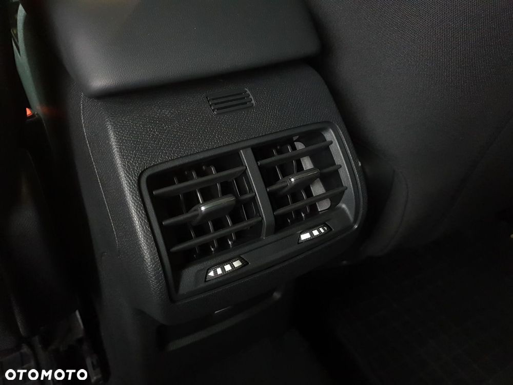 Citroën C4 1.2 PureTech Shine S&S - 24