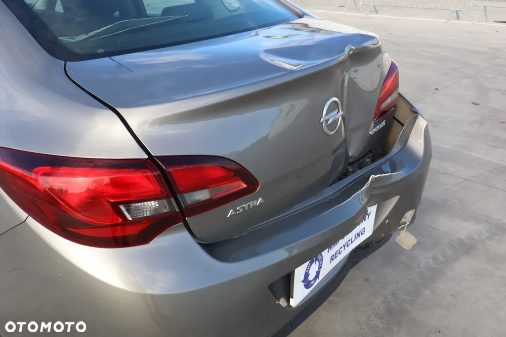 Opel Astra 1.4 T Active - 16