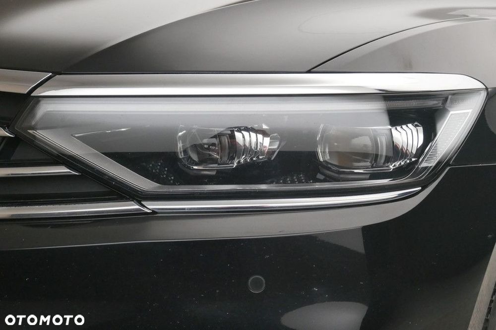 Volkswagen Passat Variant 2.0 TSI Elegance DSG - 13