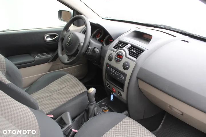 Renault Megane 1.6 Luxe Dynamique - 28