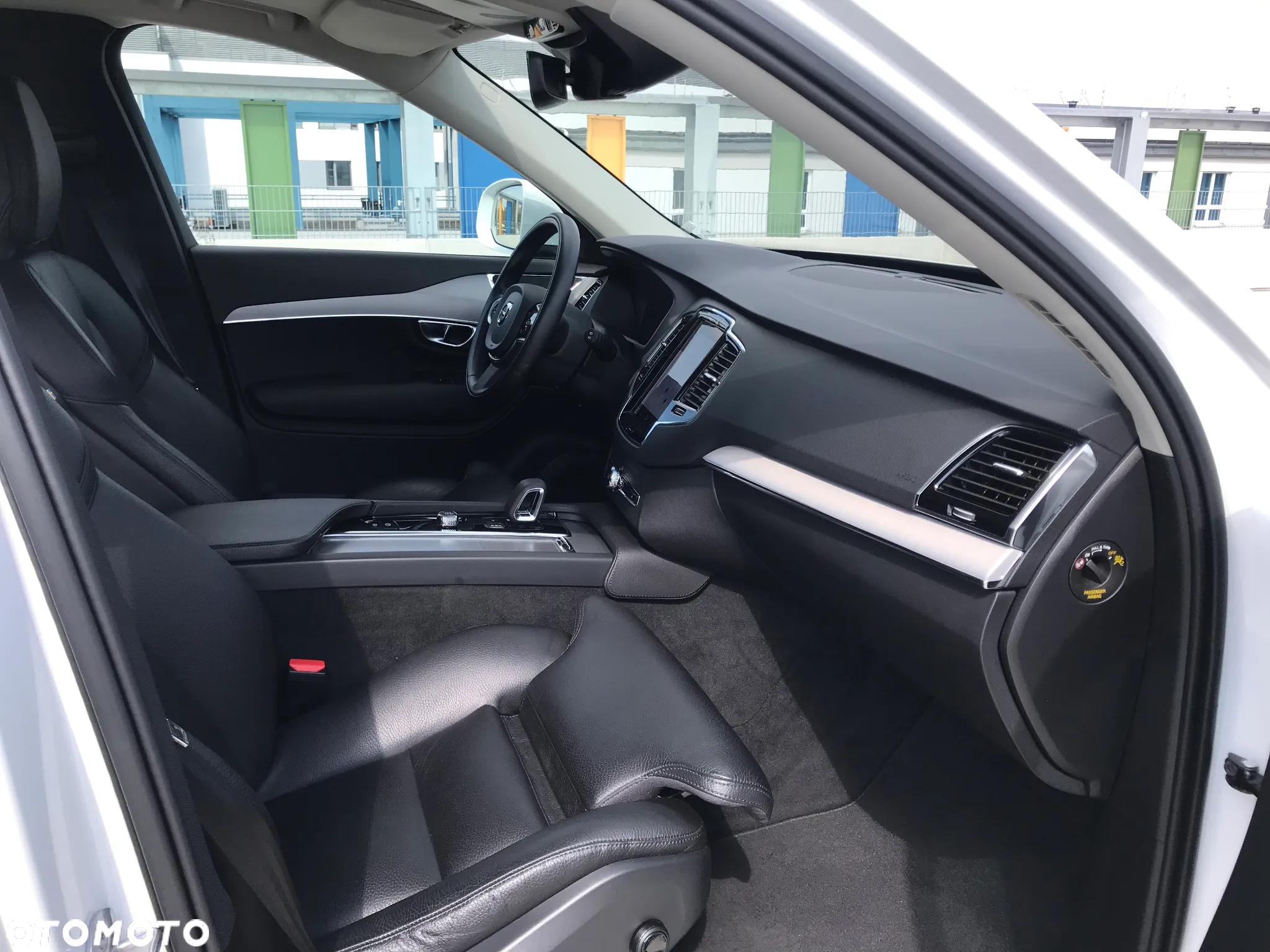 Volvo XC 90 - 22