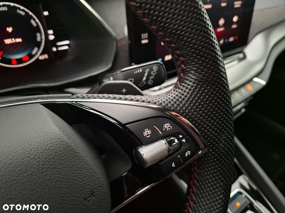 Skoda Octavia 2.0 TDI RS DSG - 19