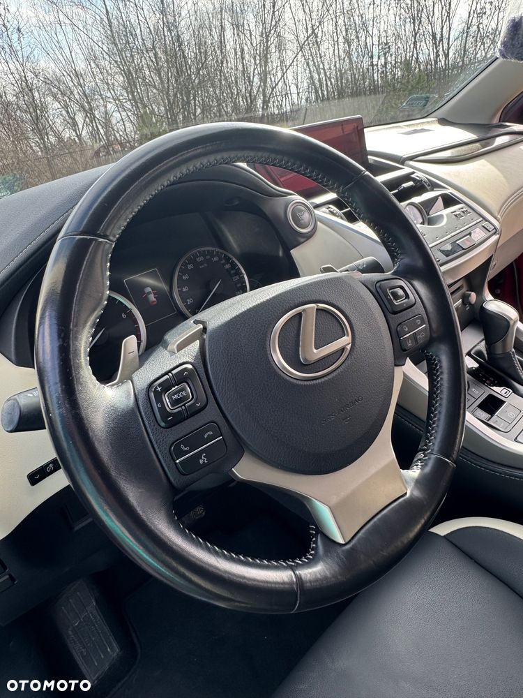Lexus NX 300 F Impression AWD - 11