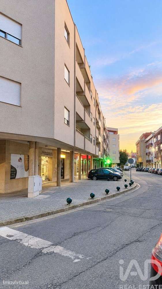 Apartamento T3 em Margaride, Várzea, Lagares, Varziela e Moure de 128 - Grande imagem: 2/15