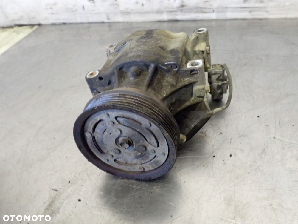 SPRĘŻARKA KLIMATYZACJI TOYOTA COROLLA E12 2.0 - 3