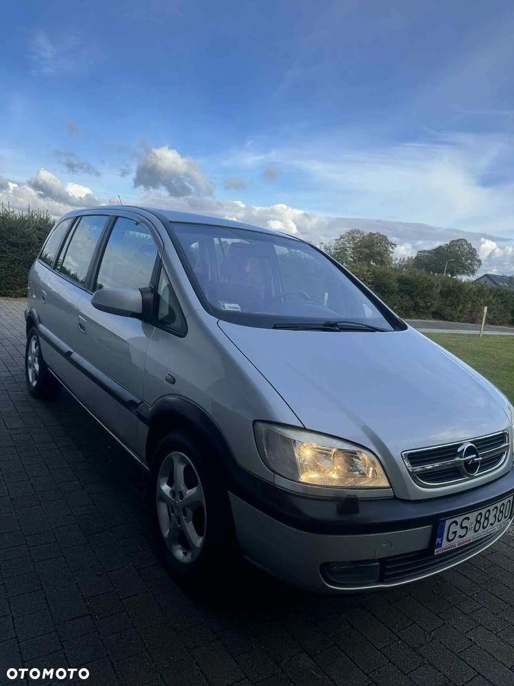 Opel Zafira 1.8 16V Comfort - 3