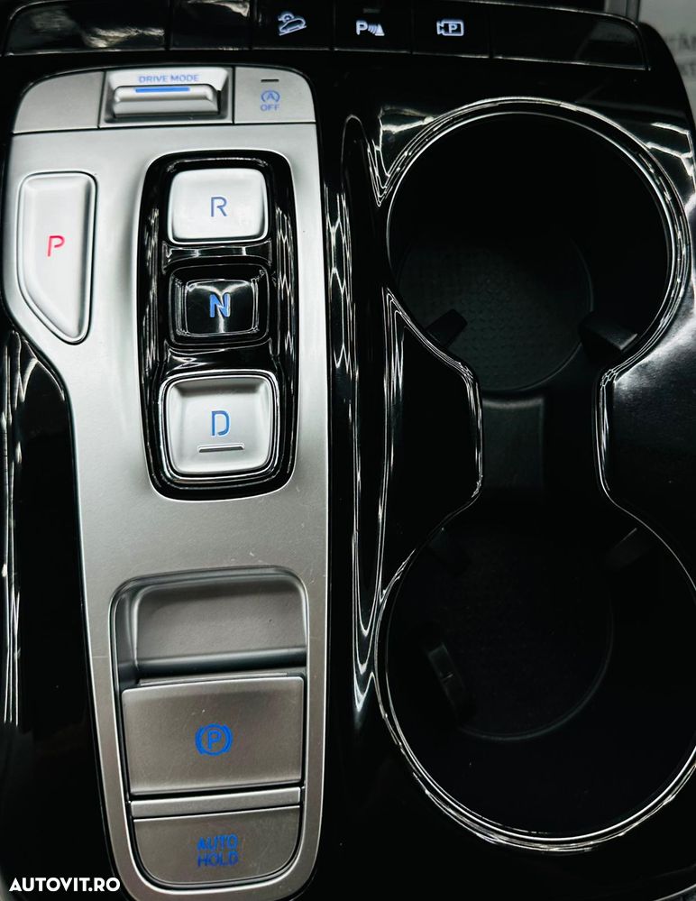 Hyundai Tucson 1.6 CRDi 48V-Hybrid 2WD DCT Select - 24