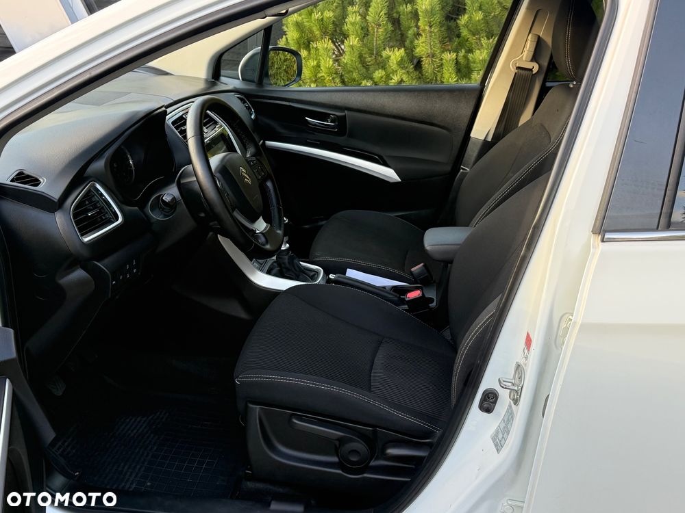 Suzuki SX4 S-Cross - 13