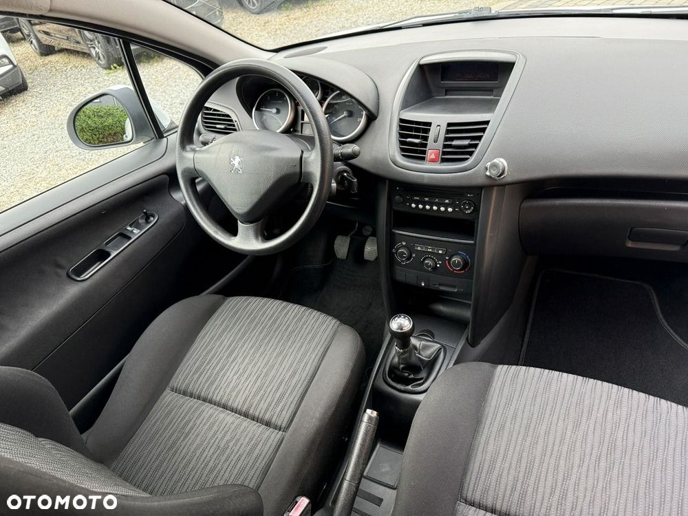 Peugeot 207 1.4 HDi Trendy - 14