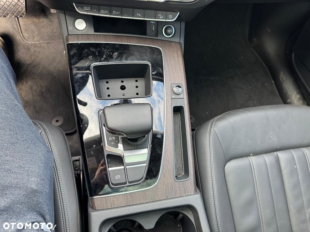 Audi Q5 40 TFSI quattro S tronic S line - 16