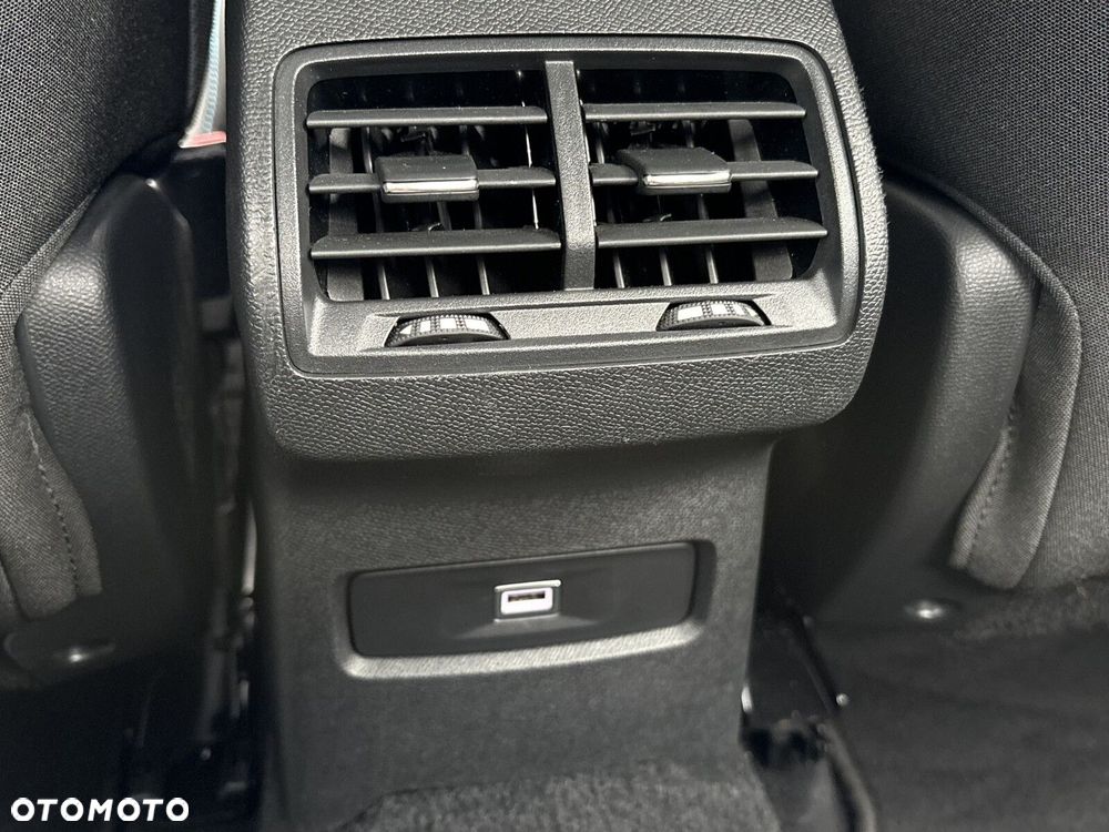 Citroën C4X - 32