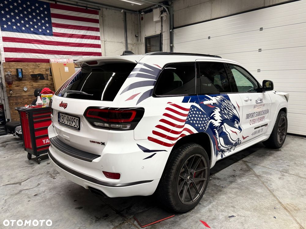 Jeep Grand Cherokee - 10