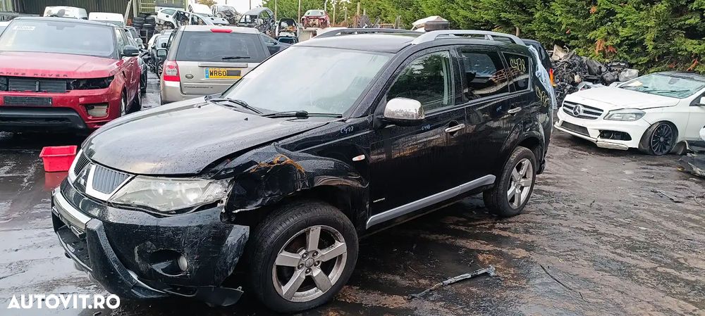 Dezmembrari / Dezmembrez Mitsubishi Outlander II 2.0 DI-D cutie viteze manuala cod culoare NEGRU - 2