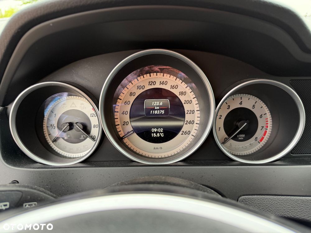Mercedes-Benz Klasa C 200 CGI BlueEFFICIENCY - 10