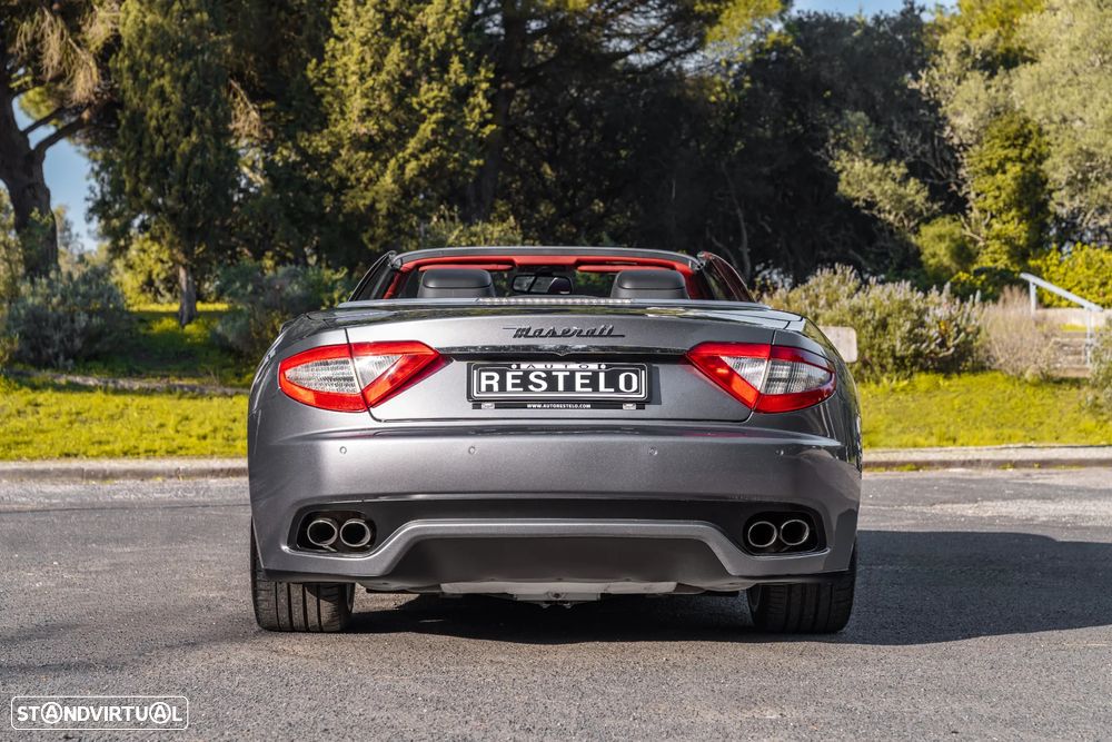 Maserati Grancabrio - 5