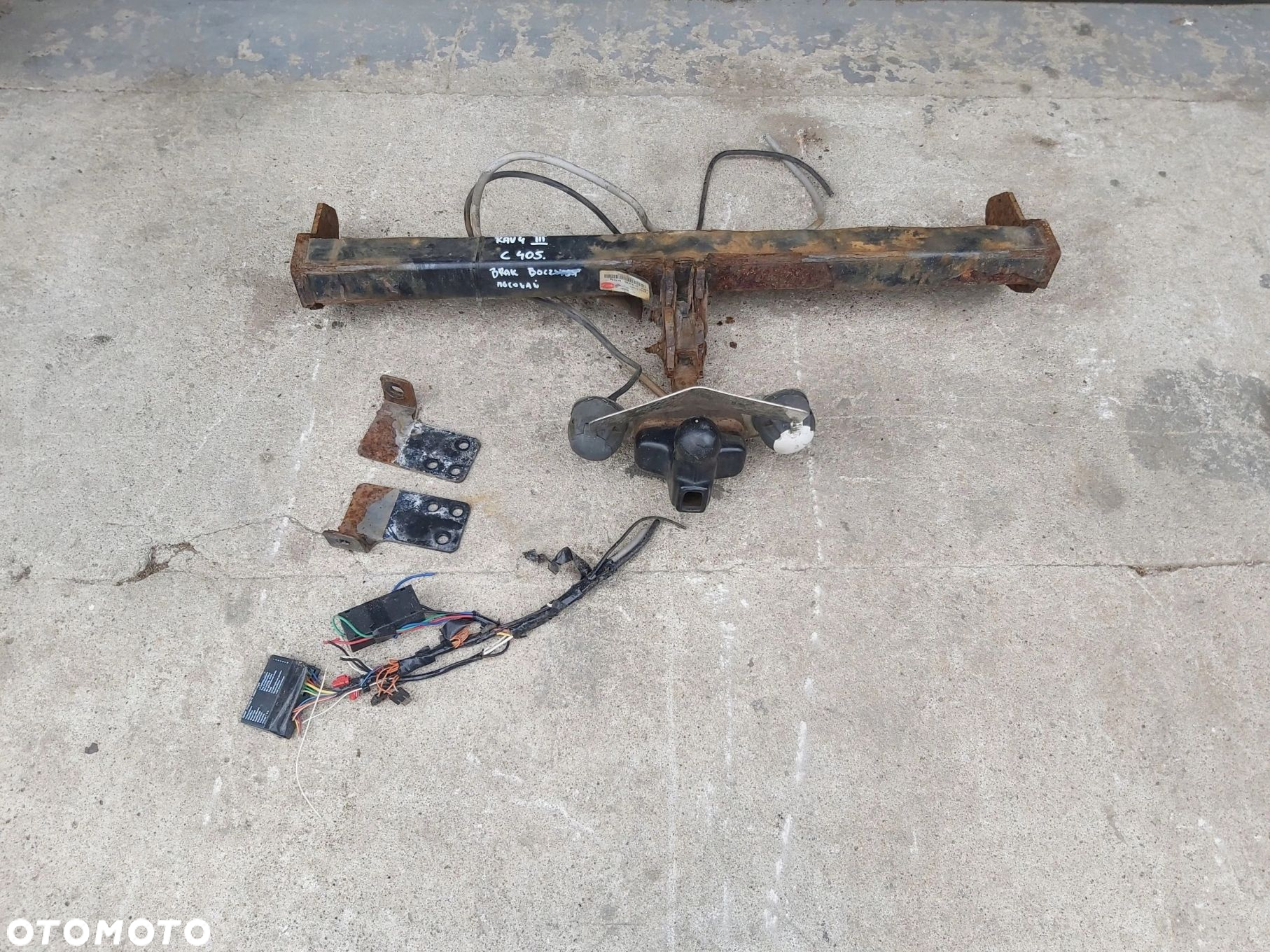 Toyota Rav4 III hak holowniczy przyczepki tył WITTER - 2