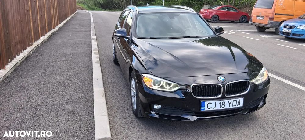 BMW Seria 3 320d Touring xDrive Aut. - 2