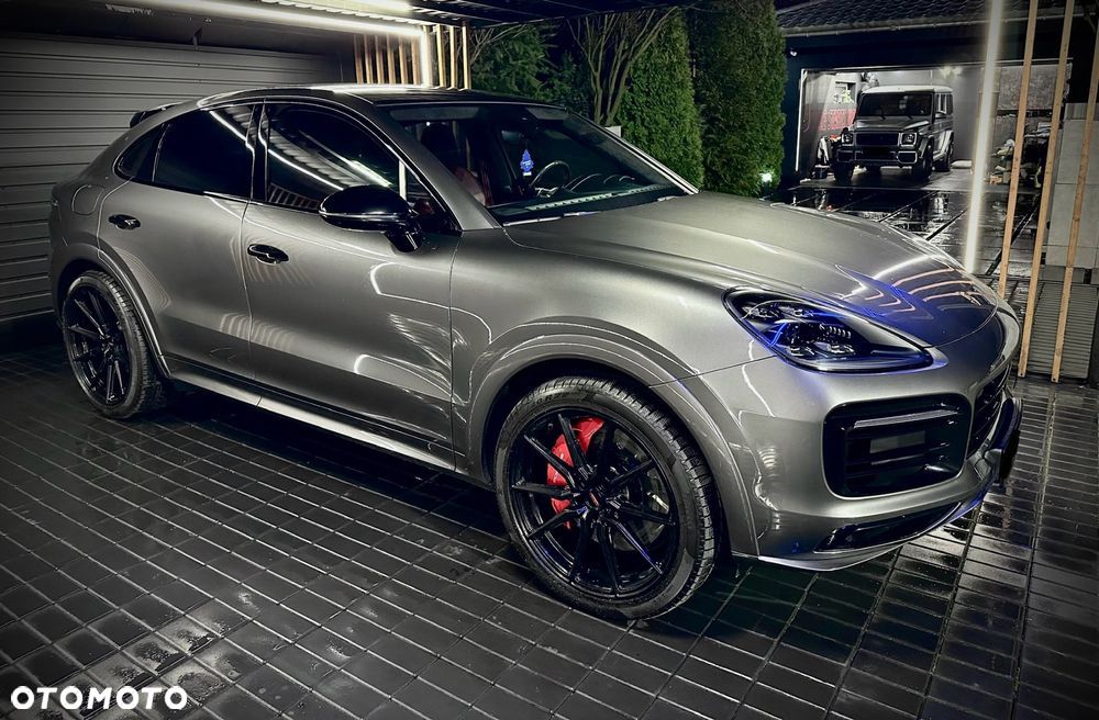 Porsche Cayenne Coupe - 1