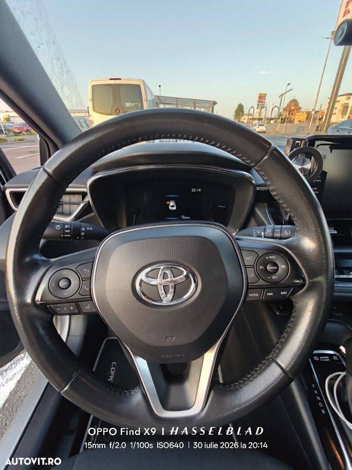 Toyota Corolla 1.8 HSD Business - 11