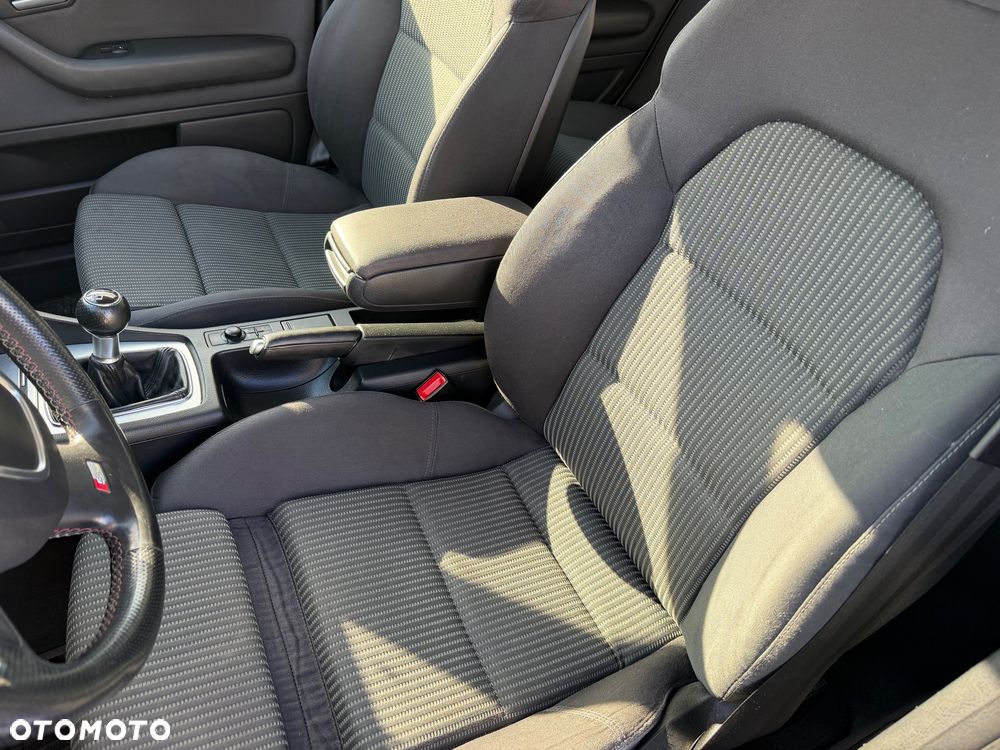 Audi A4 Avant 2.0 TDI - 18