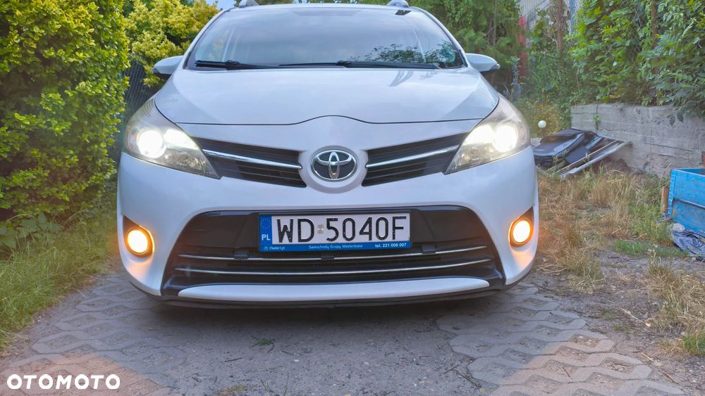 Toyota Verso 2.0 D-4D Premium - 1