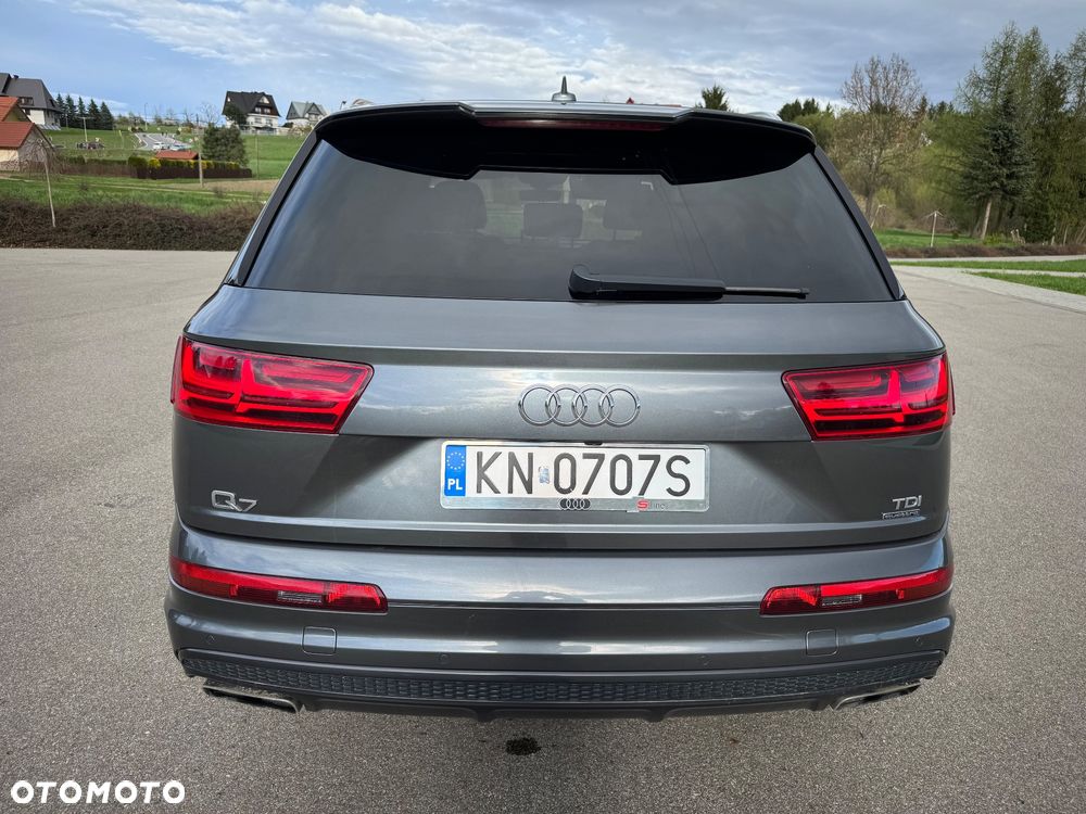 Audi Q7 - 4