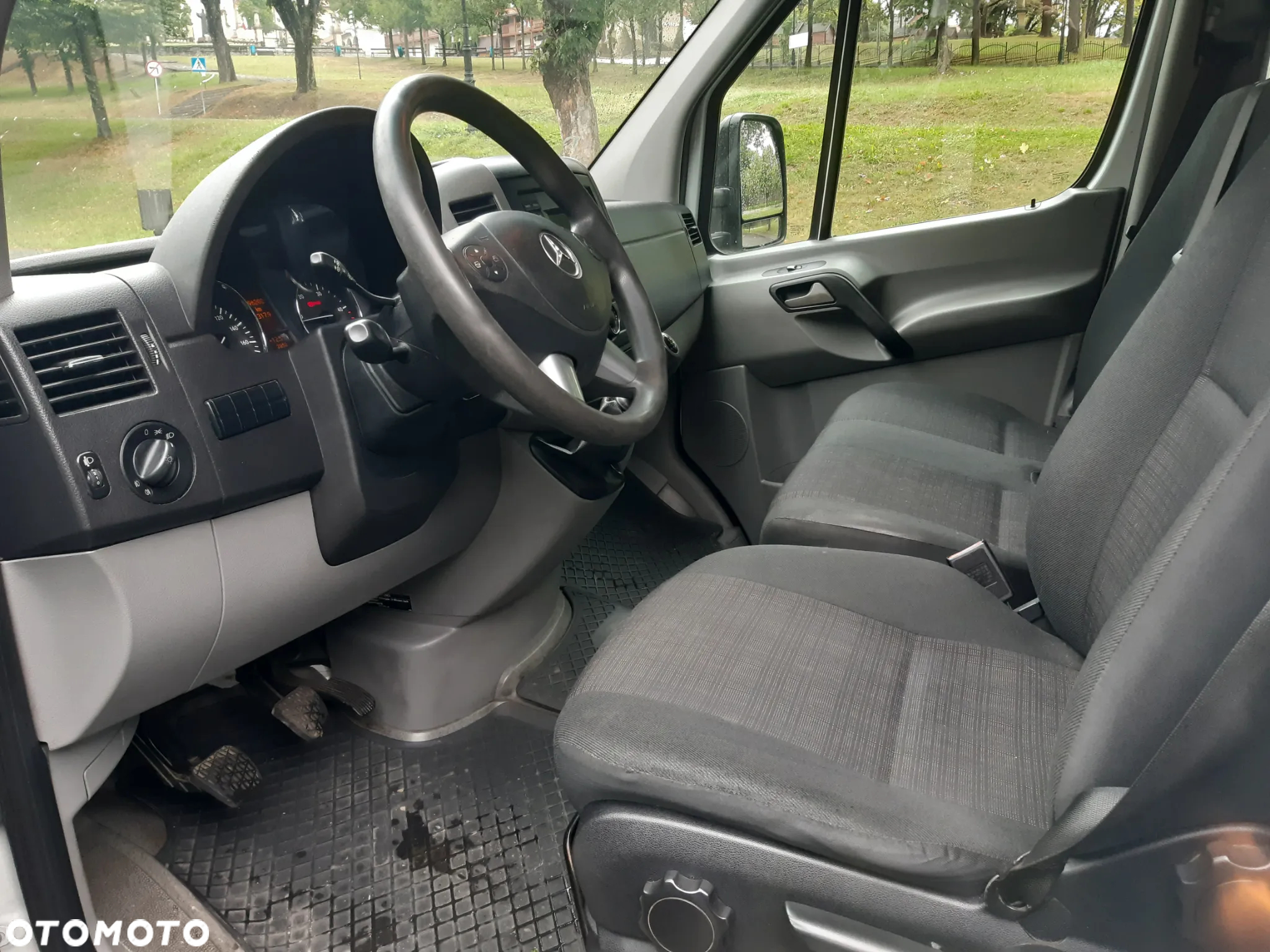 Mercedes-Benz Sprinter - 8