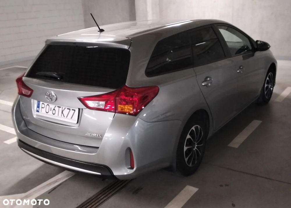 Toyota Auris 1.4 D-4D Active - 6
