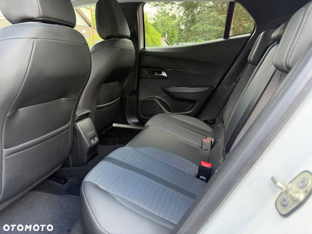 Peugeot 2008 BlueHDi 110 Allure - 26