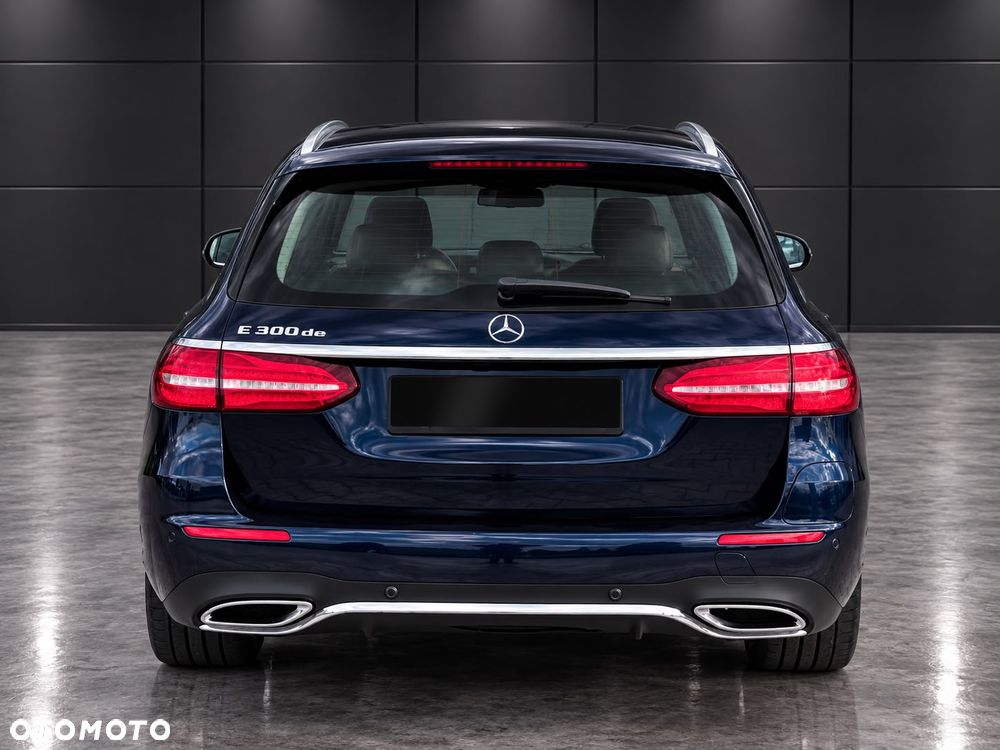 Mercedes-Benz Klasa E 300 de 9G-TRONIC AMG Line - 11