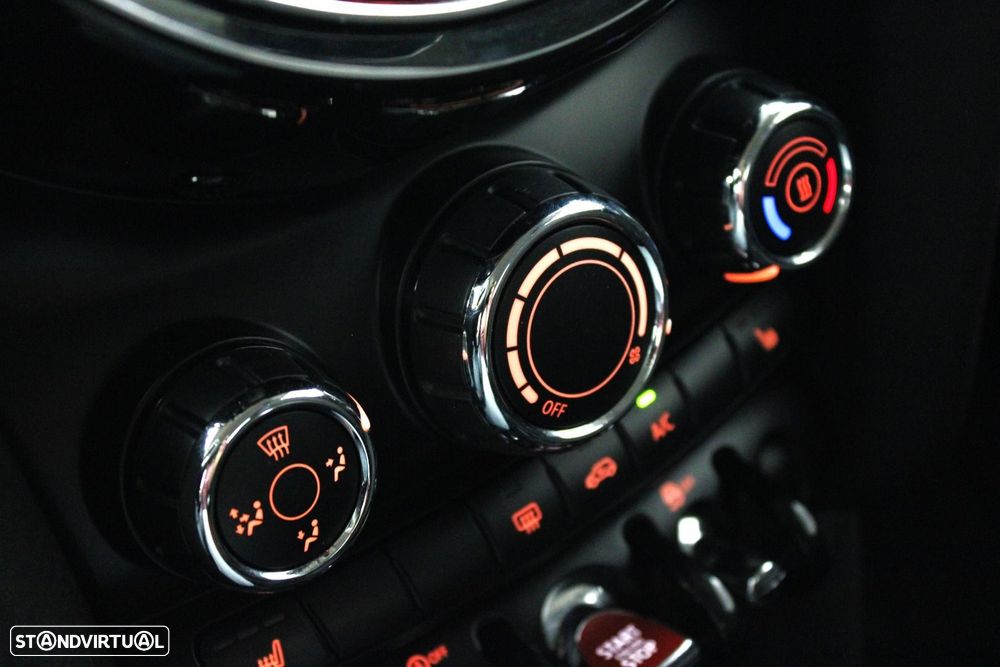MINI 3 Portas One - 21