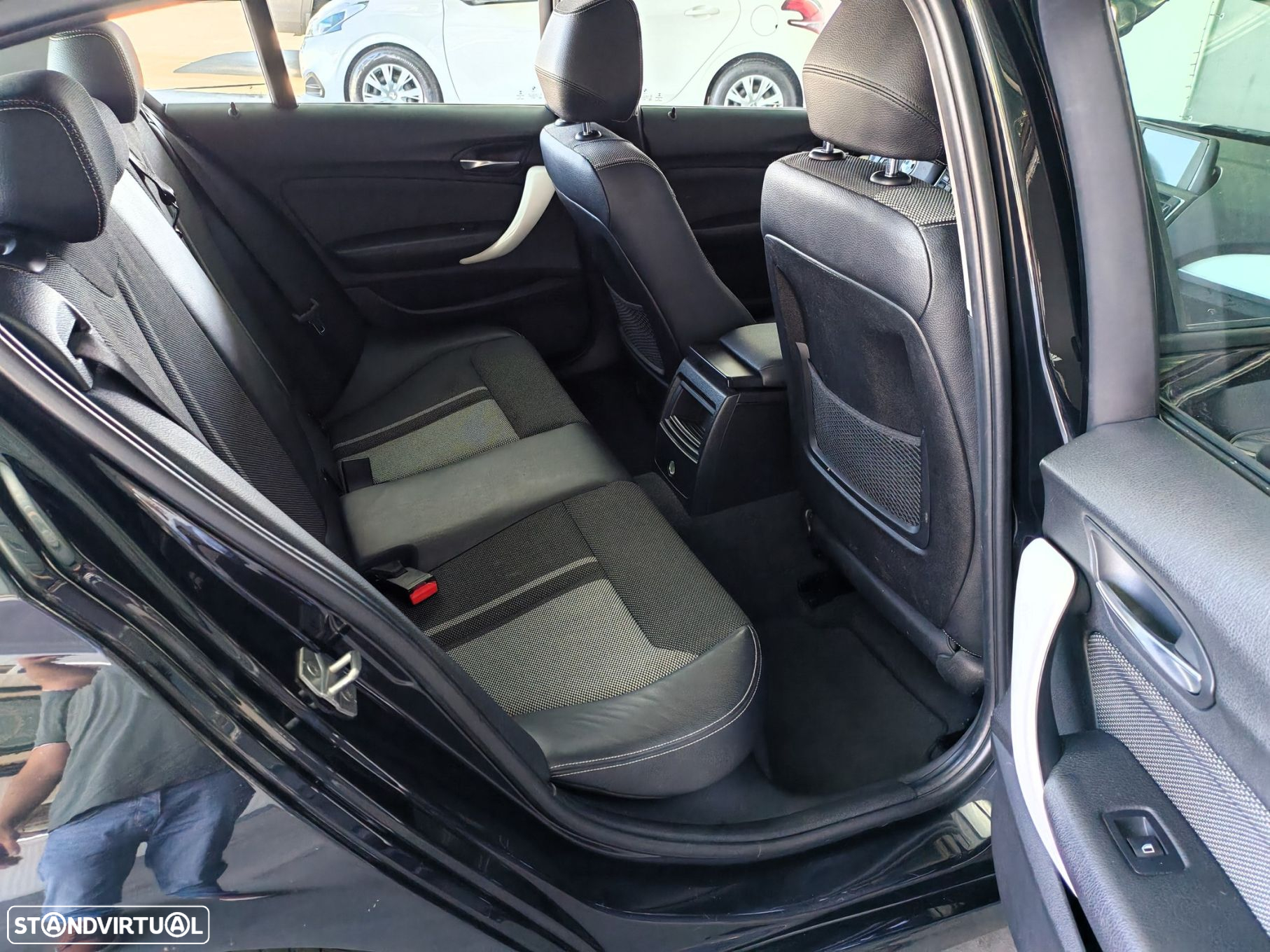 BMW 116 d Line Urban Auto - 11