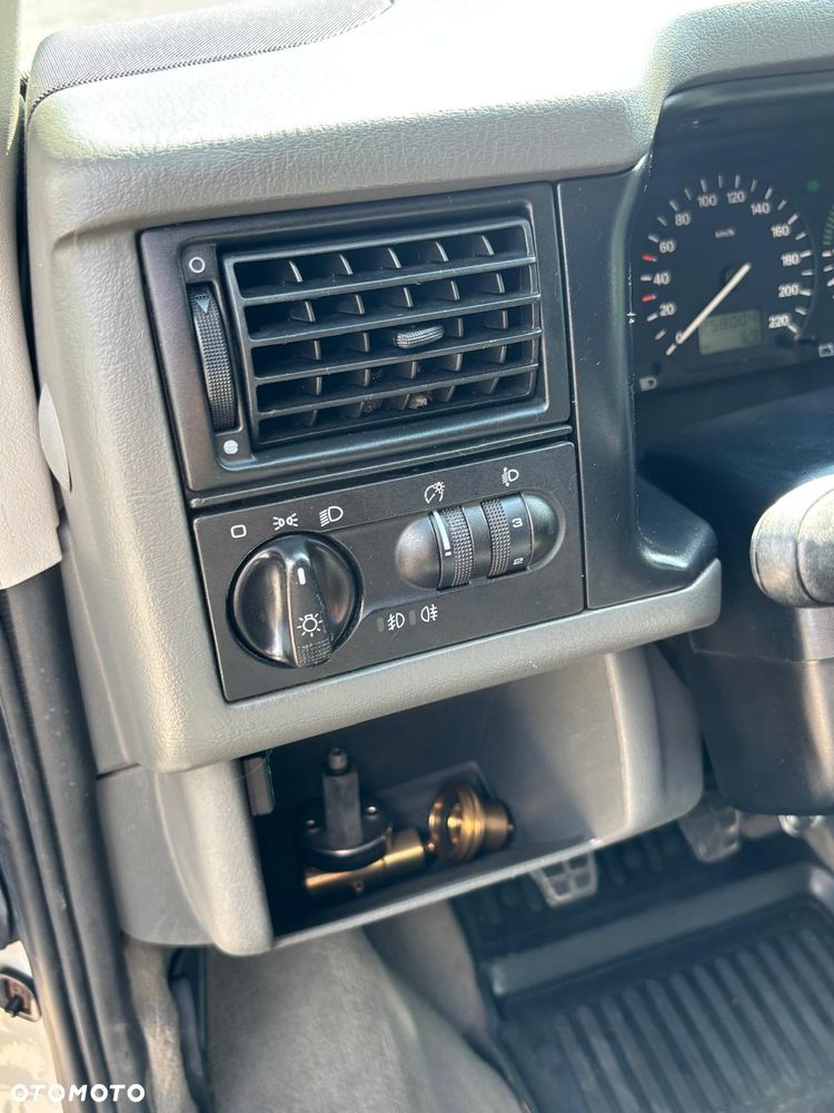 Volkswagen Transporter Mixt - 33