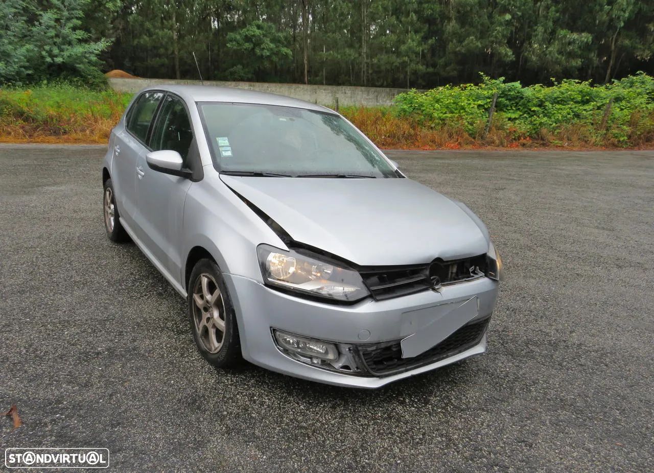 Volkswagen Polo 1,6 TDI (90CV) de 2010 - Peças Usadas (8501) - 1