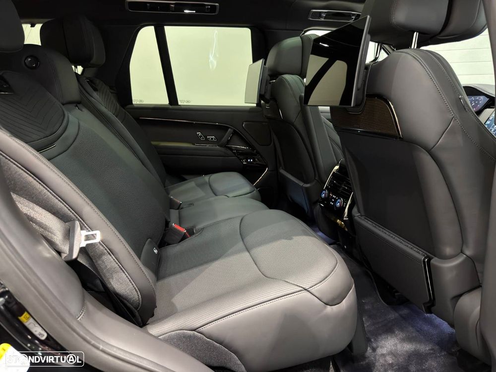 Land Rover Range Rover 4.4 P615 SV - 3