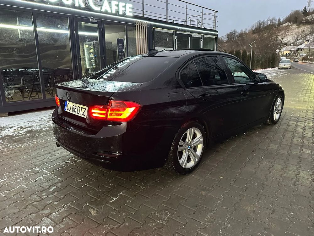 BMW Seria 3 320d Aut. Sport Line - 4