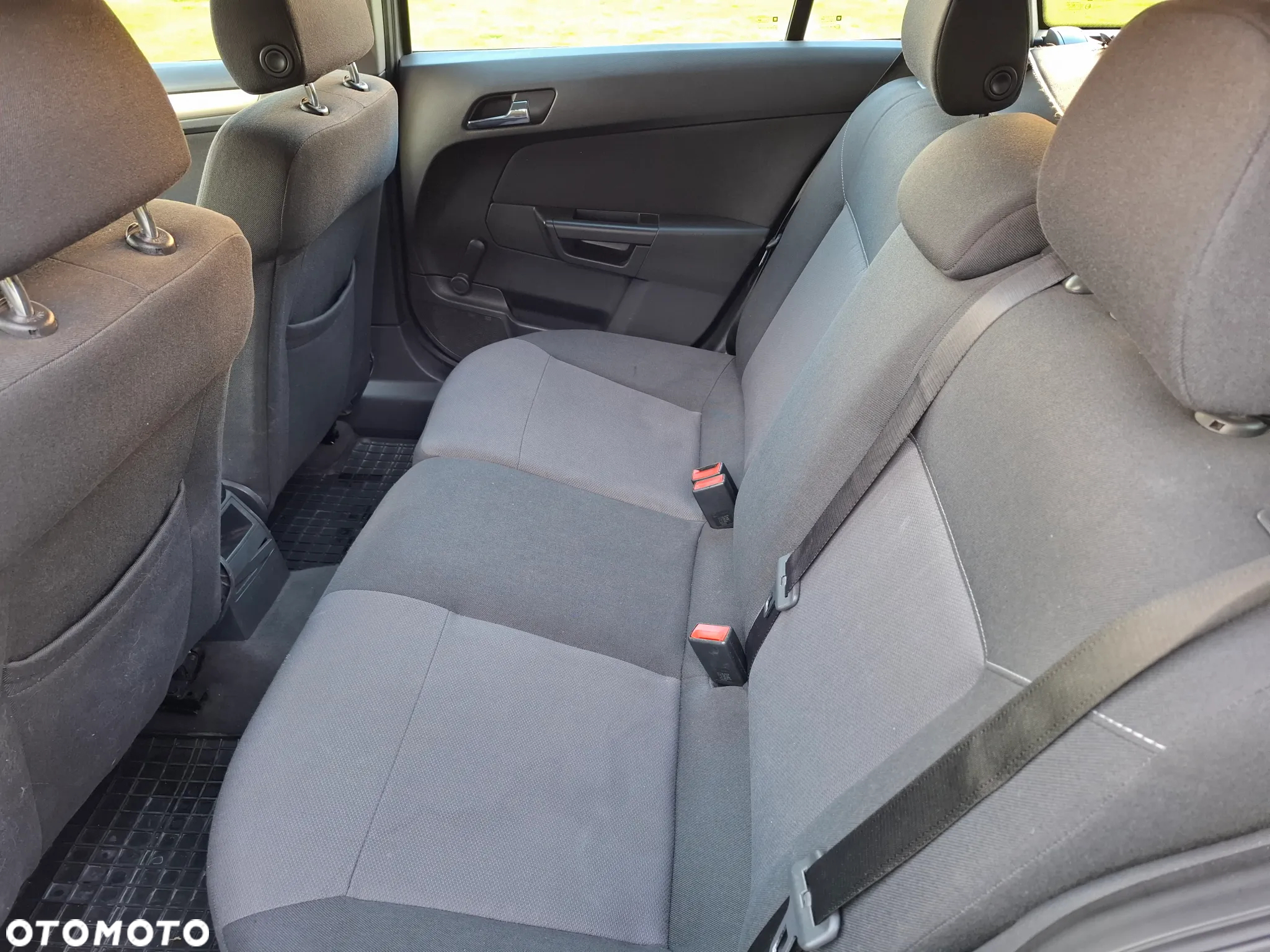 Opel Astra 1.9 CDTI DPF Edition - 17