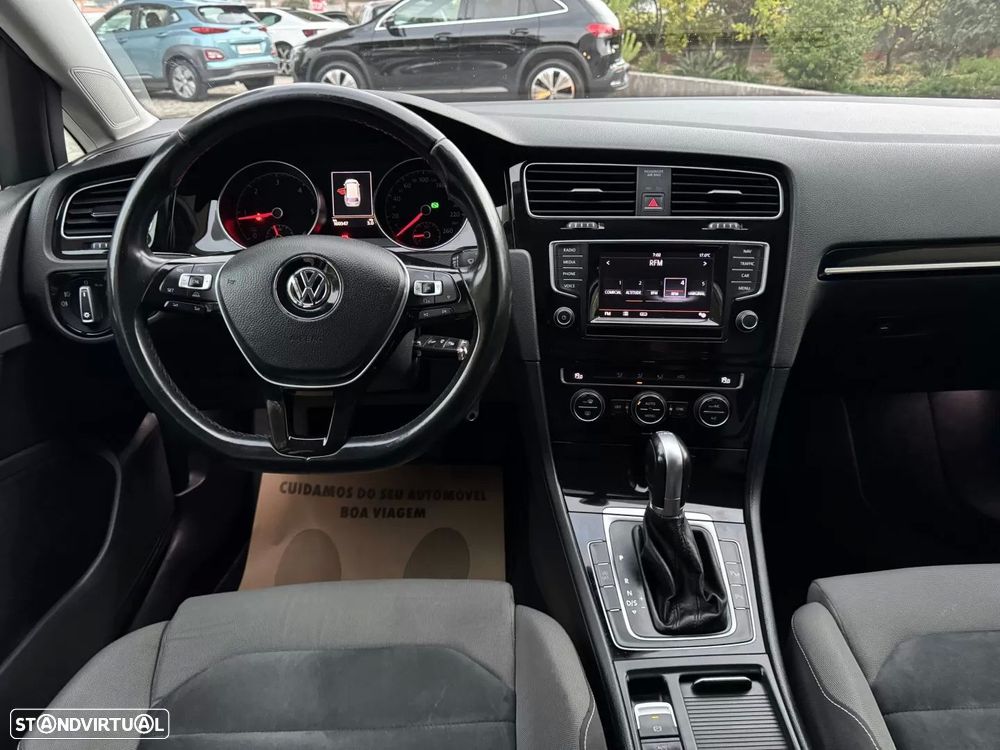 VW Golf Variant 1.6 TDi Highline DSG - 9