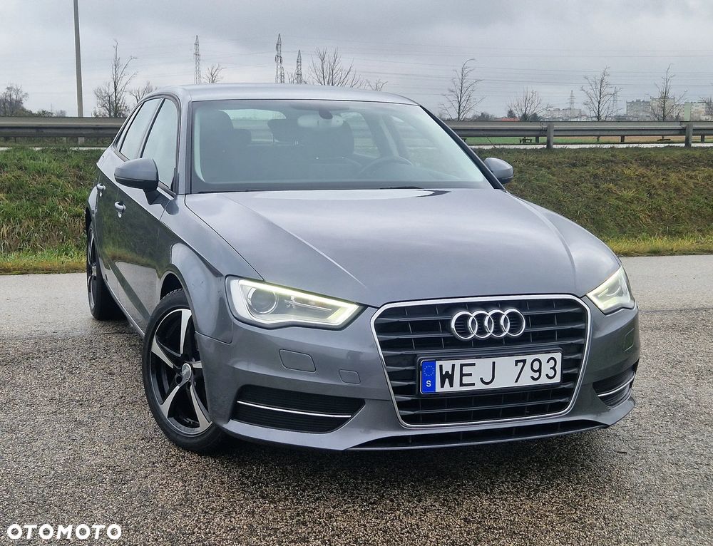 Audi A3 Sportback - 2