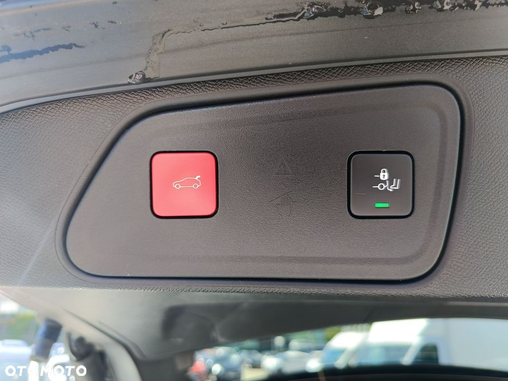 Peugeot 3008 1.2 PureTech GT S&S EAT8 - 12